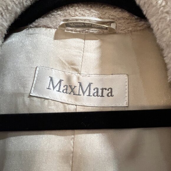 Alpaca and Wool Max Mara Teddy Coat - Picture 6 of 8